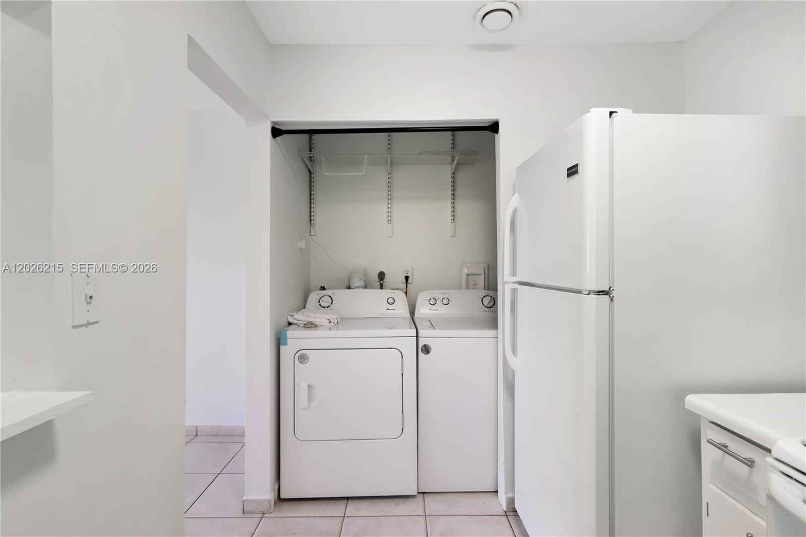 PLAYA LAGO CONDO PH II - Residential Lease