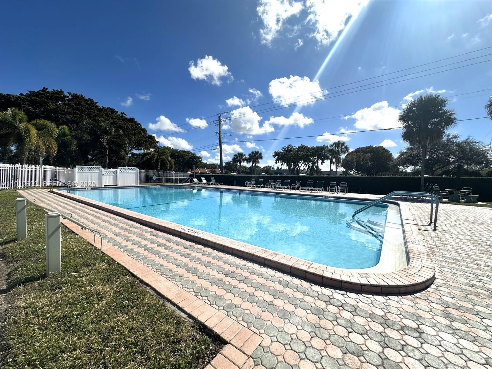 MAINLANDS OF TAMARAC LAKE - Residential