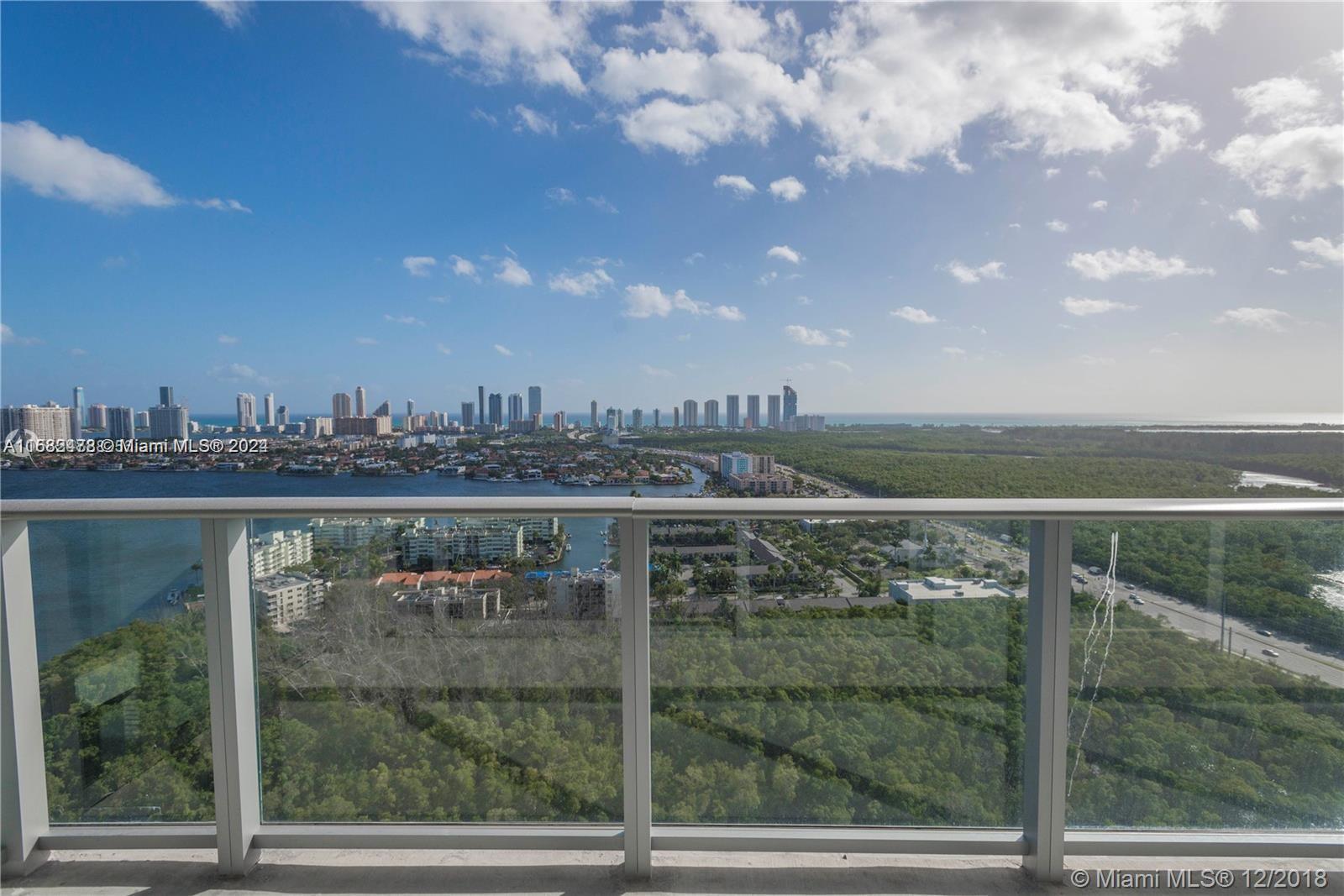 The Harbour South Condo - Residential