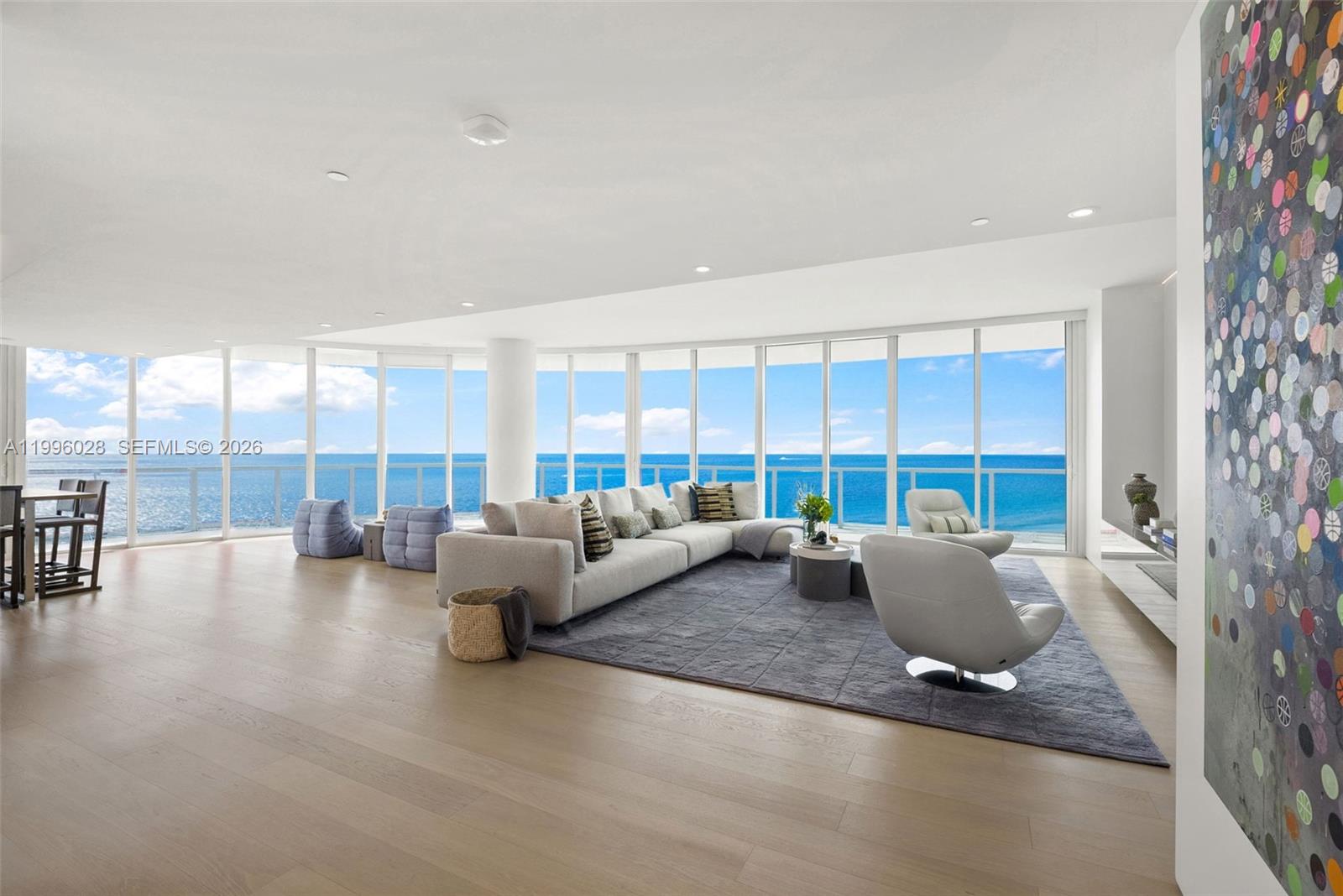 CONTINUUM ON SOUTH BEACH - Residential