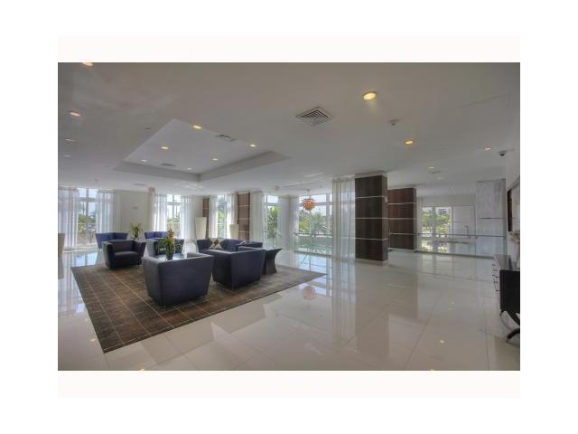 1800 CLUB CONDO - Residential Lease