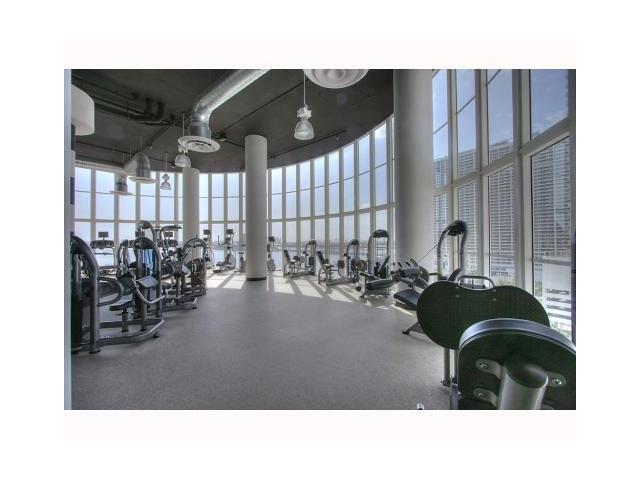 1800 CLUB CONDO - Residential Lease