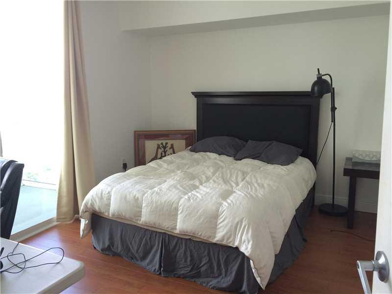 1800 CLUB CONDO - Residential Lease
