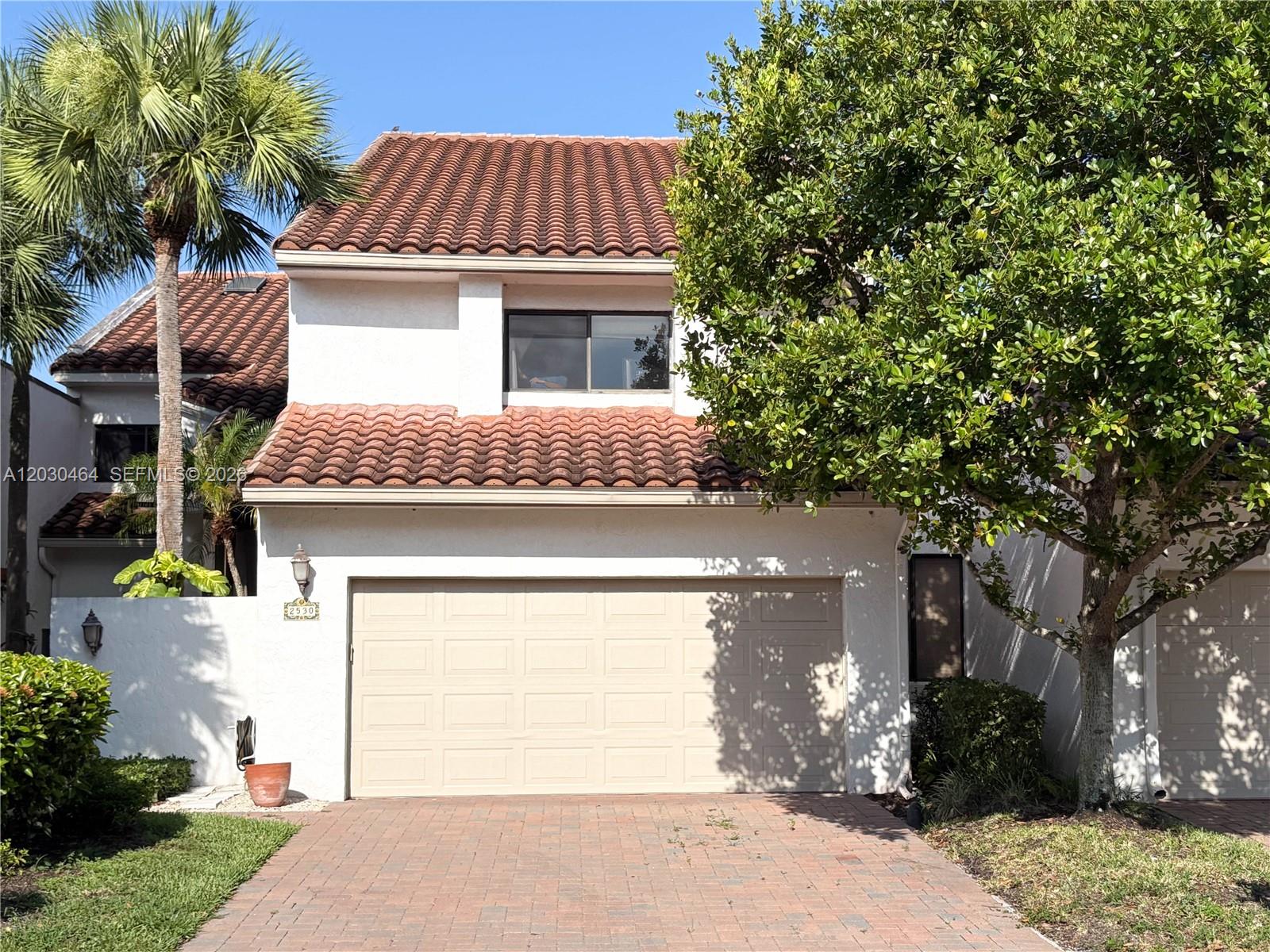 This spacious and well-appointed townhouse is located in the desirable Palm Beach Polo & Country Club, offering comfort, privacy, and a refined lifestyle.
Furnished with Restoration Hardware pieces in the main areas, this two-story residence features four bedrooms, each with its own private bathroom.
Highlights include a quiet pool area, bright kitchen with breakfast nook, separate family room with large screen, guest bathroom, two-car garage, and laundry room.
Conveniently located near major equestrian venues, shopping centers, and restaurants. Situated in a high-performing school zone.
Also available for annual lease under MLS A11851570
