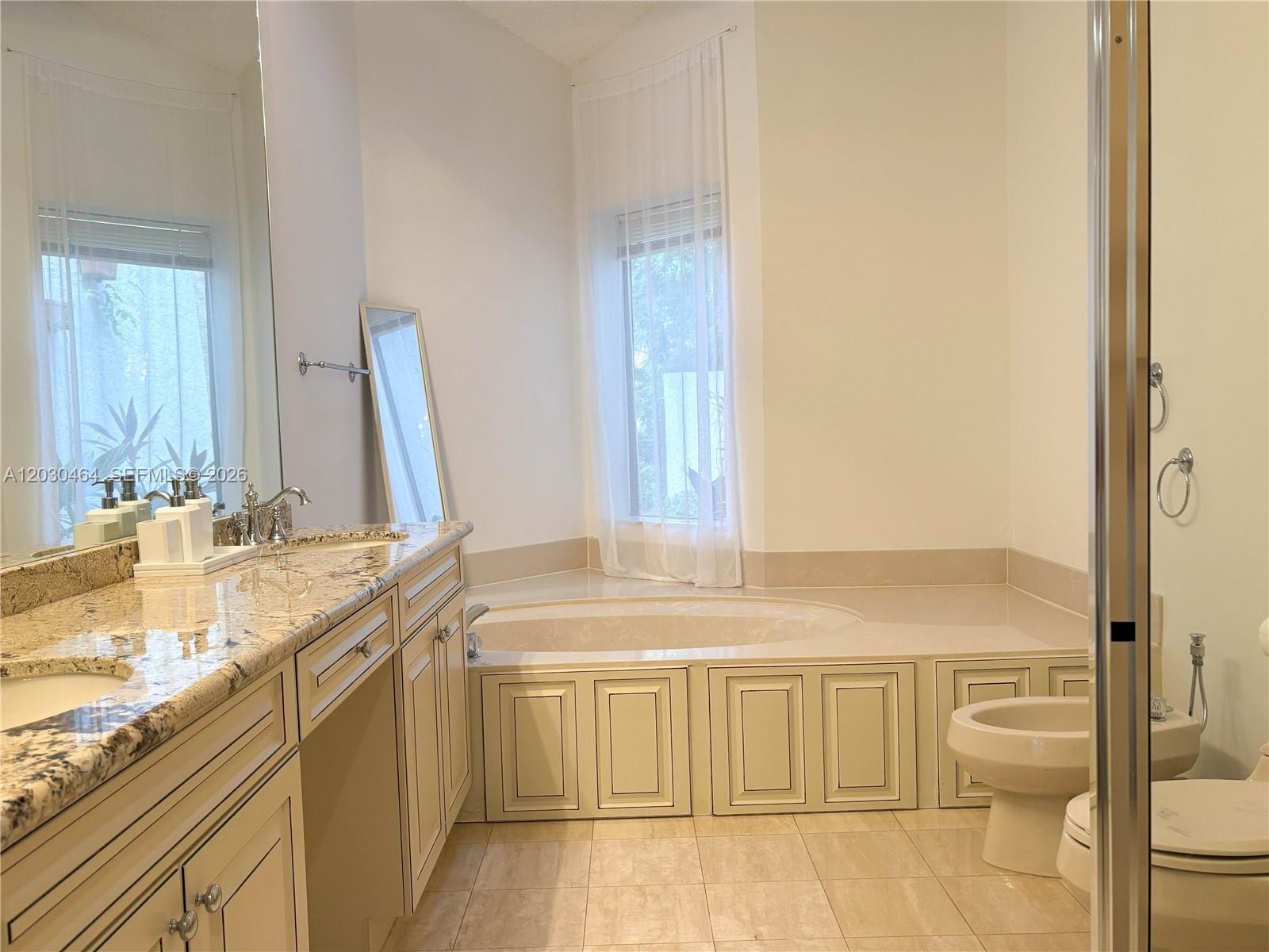 WINDSOR WAY 1 - Residential Lease