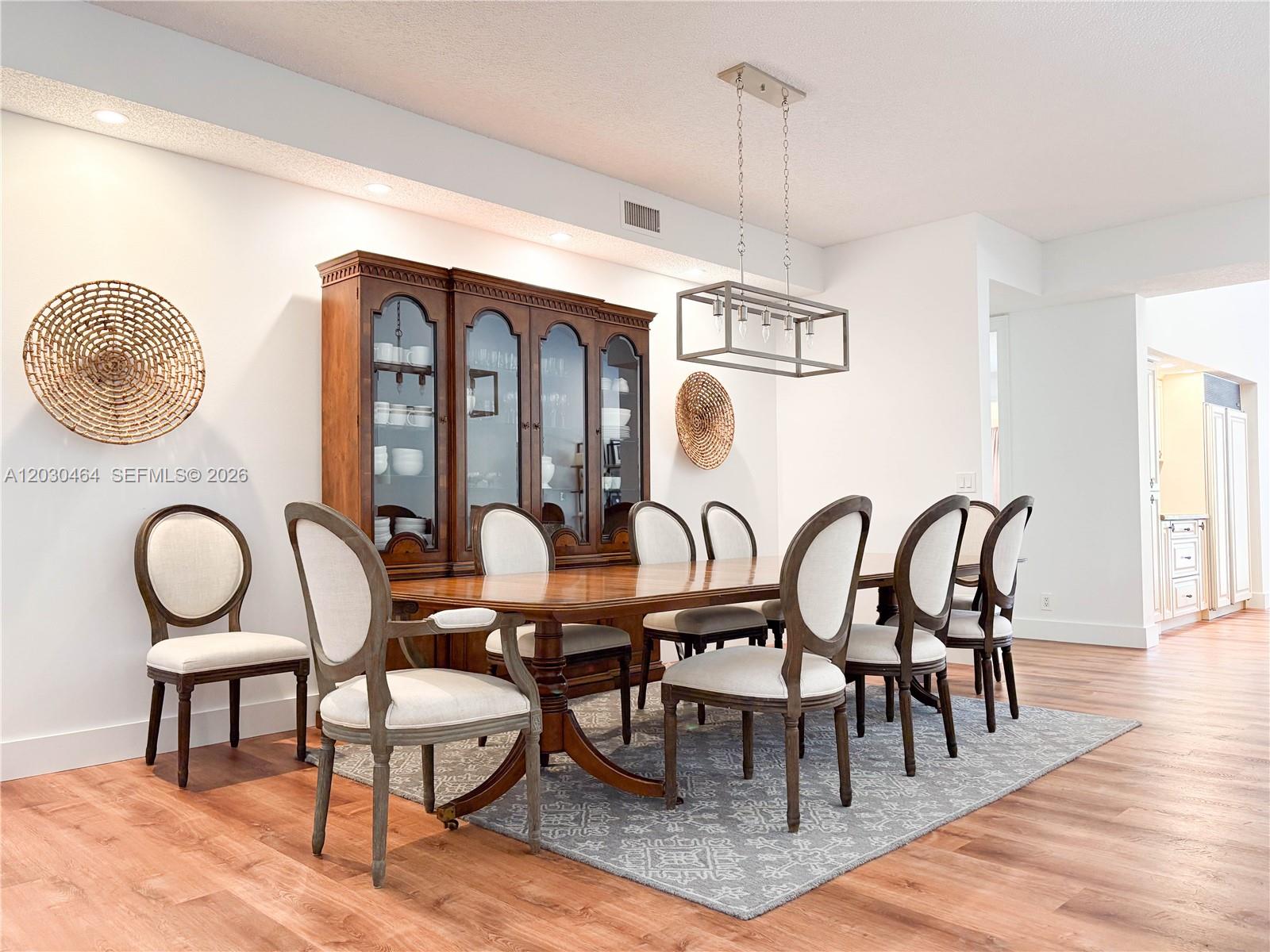 WINDSOR WAY 1 - Residential Lease