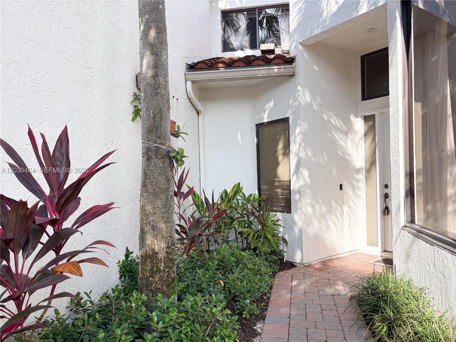 WINDSOR WAY 1 - Residential Lease