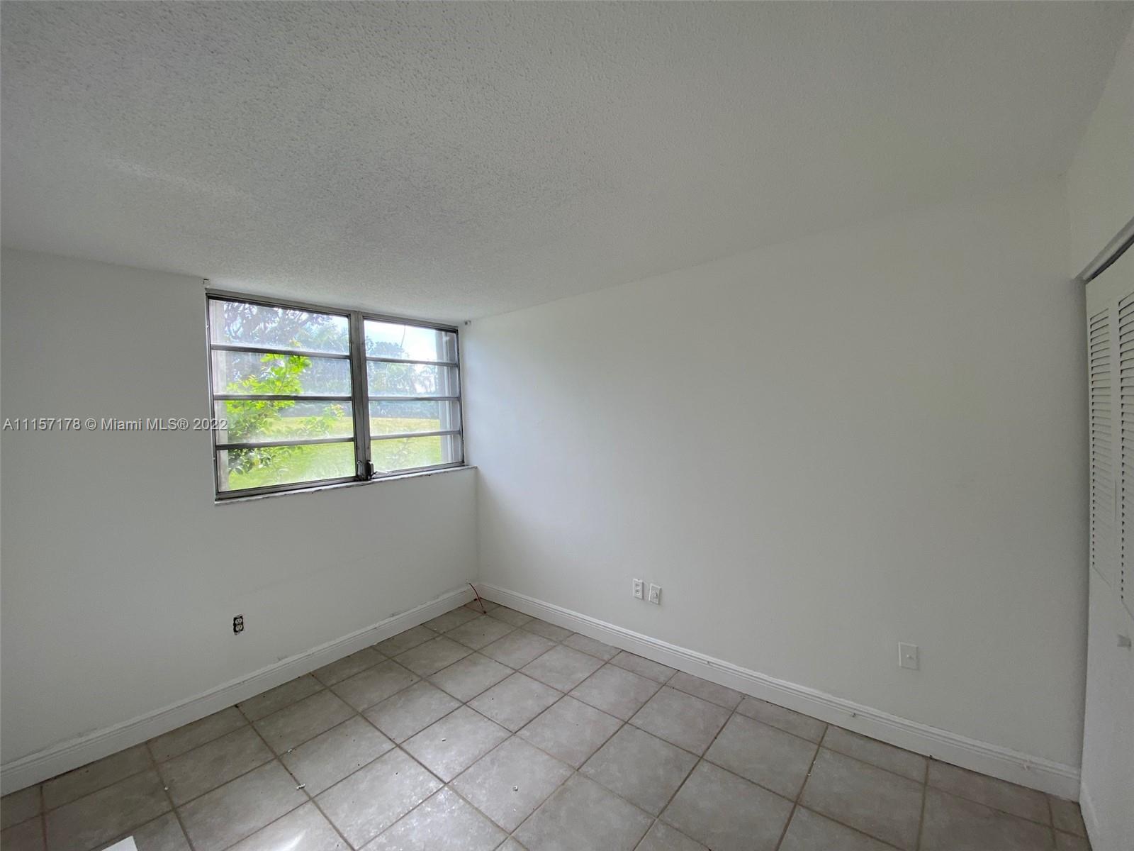 PINEBARK CONDO NO 1 - Residential Lease