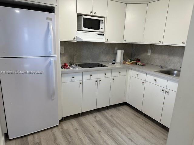 ENGLEWOOD - Residential Lease