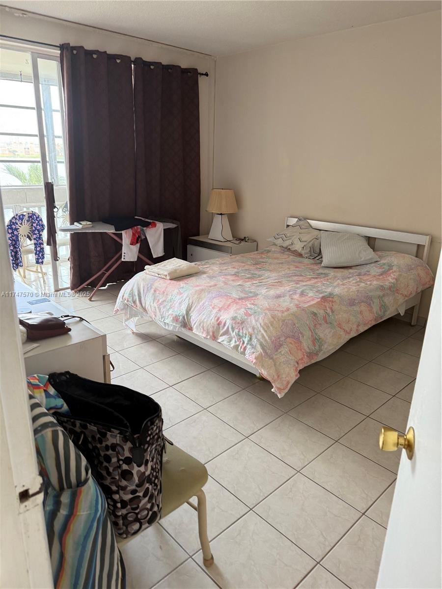 SIXTH MOORINGS CONDO - Residential