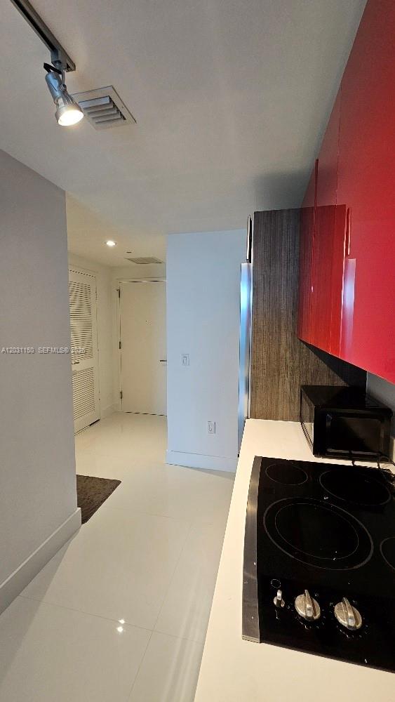 1100 MILLECENTO RESIDENCE - Residential Lease