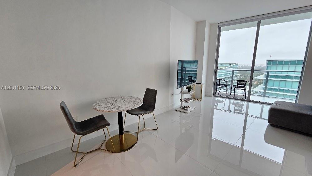 1100 MILLECENTO RESIDENCE - Residential Lease