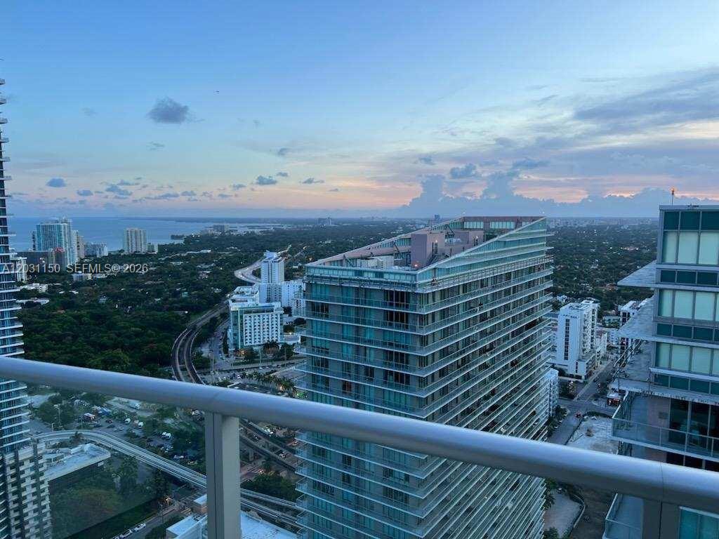 1100 MILLECENTO RESIDENCE - Residential Lease