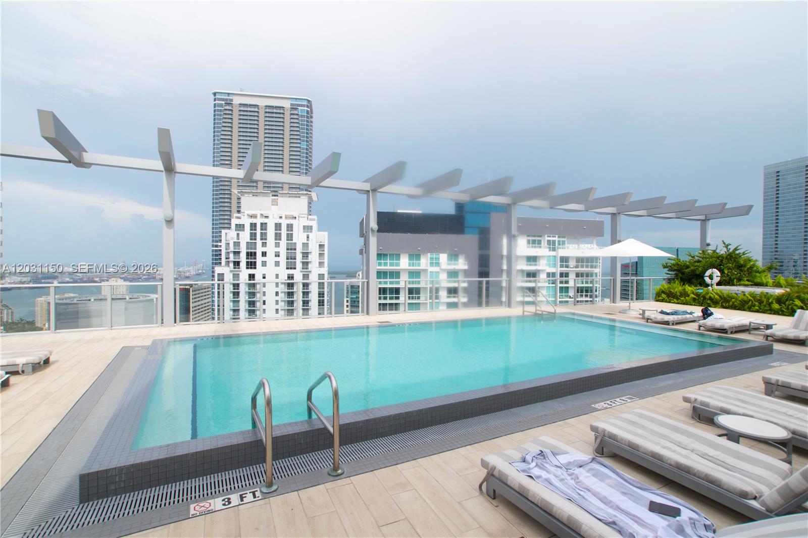 1100 MILLECENTO RESIDENCE - Residential Lease