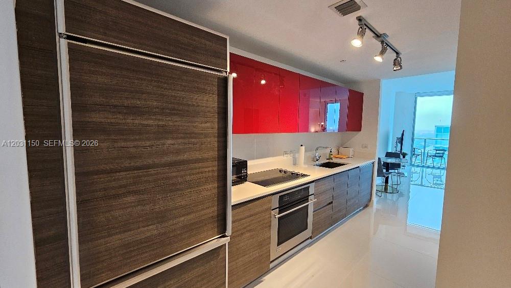 1100 MILLECENTO RESIDENCE - Residential Lease