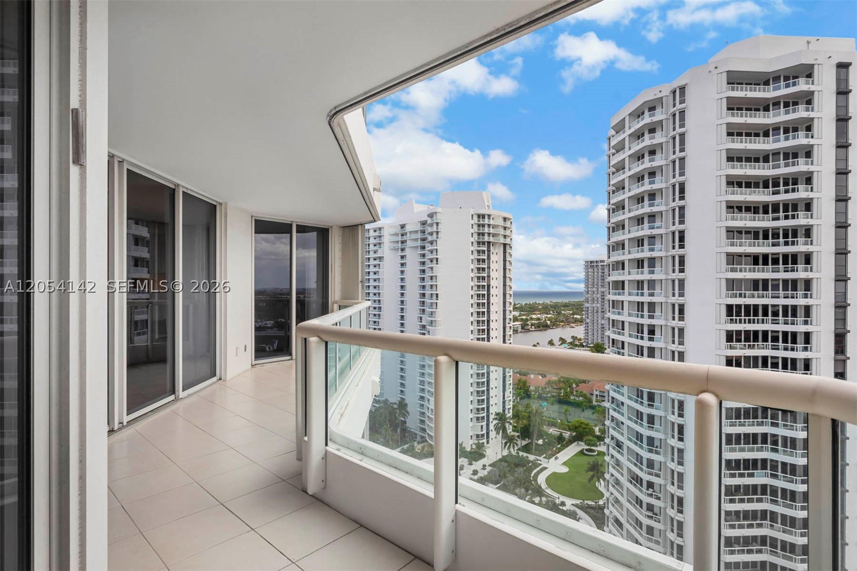 NORTH TOWER AT THE POINT - Residential