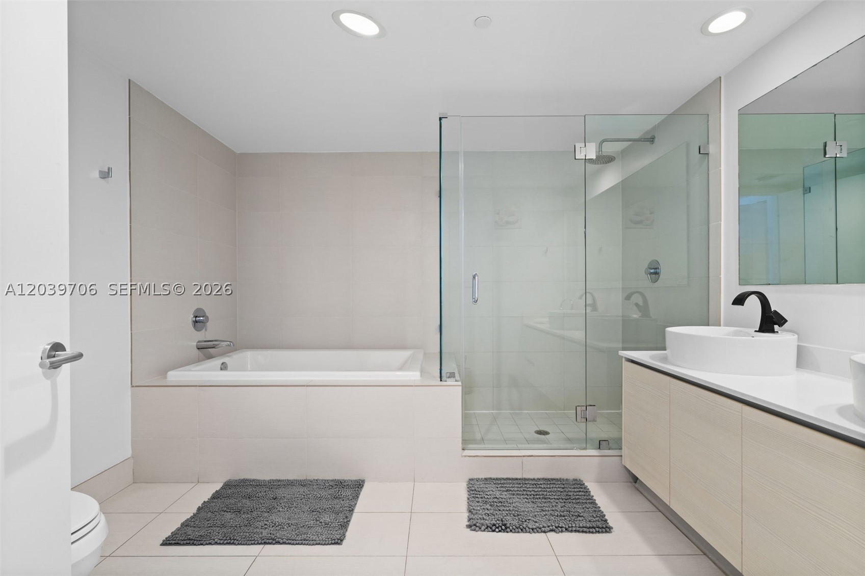 BEACHWALK CONDOMINIUM - Residential