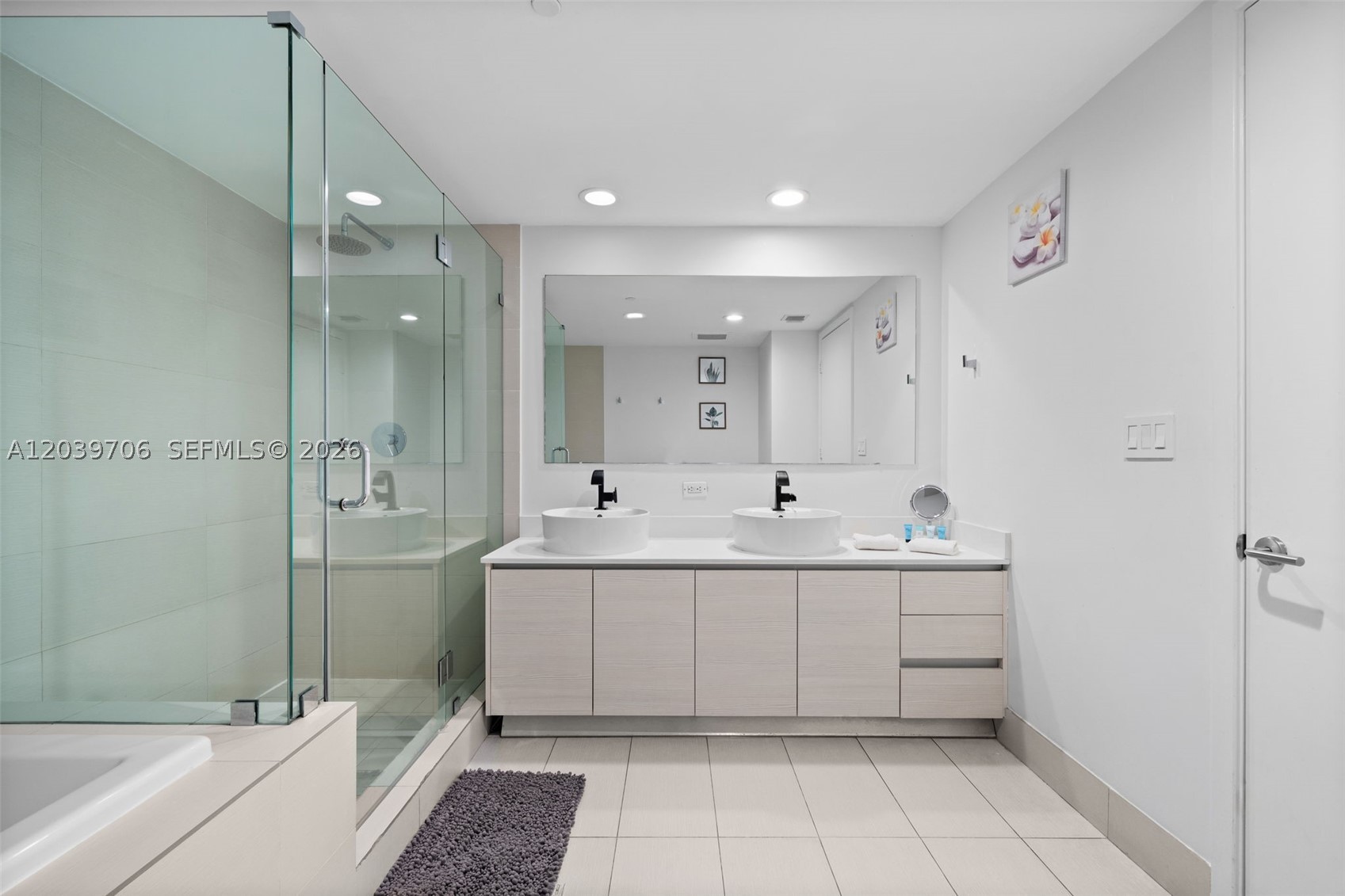 BEACHWALK CONDOMINIUM - Residential