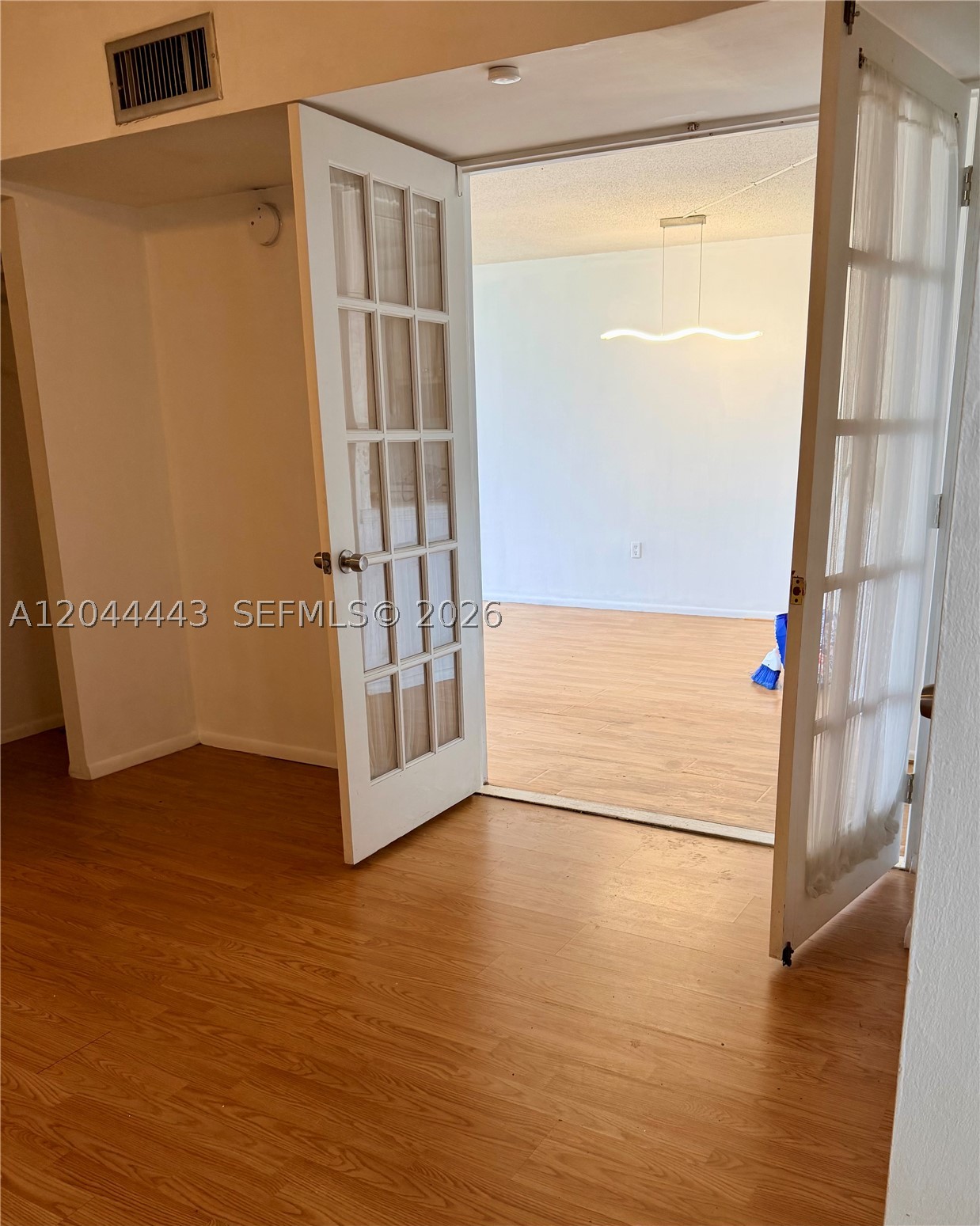 JADE WINDS GROUP - - Residential
