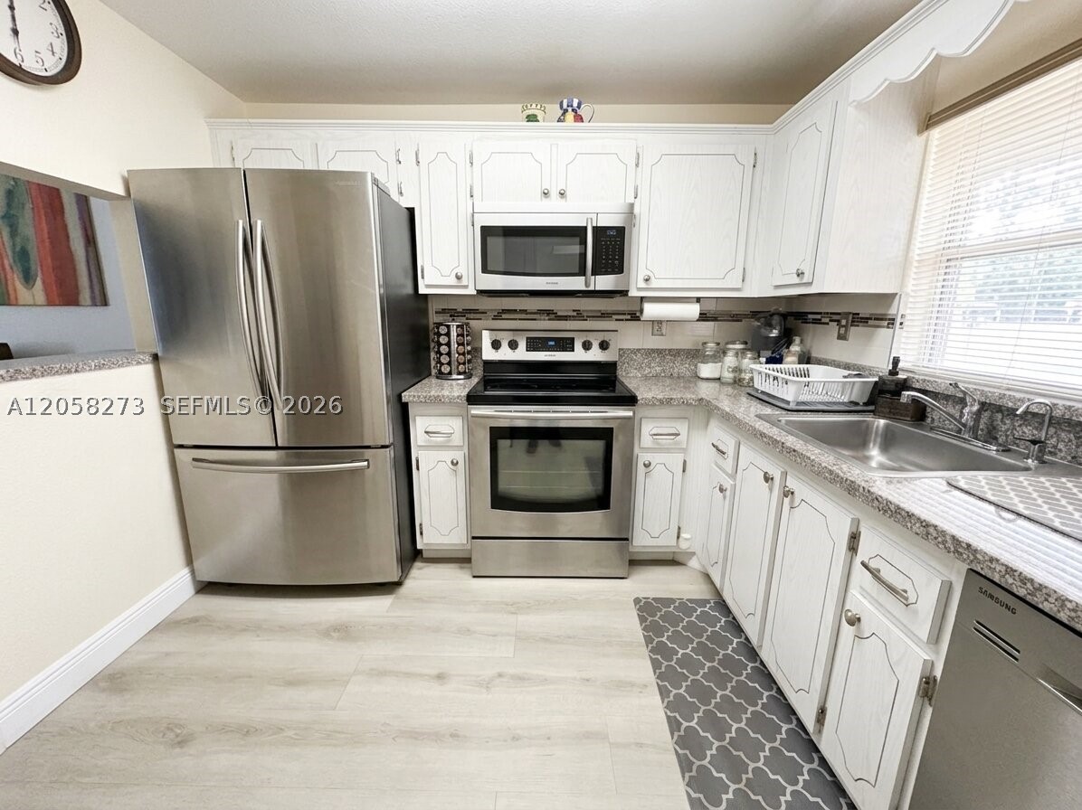 Beautiful, nicely furnished 2nd-floor unit available for purchase, located in the much sought-after subdivision of Sunrise Lakes. There are a lot of amenities in Sunrise Lakes, almost too many to mention, and there is always something to do. This place is a welcome surprise where retirement is all it was designed to be. Come by and check this place out. All you have to do is move in.
