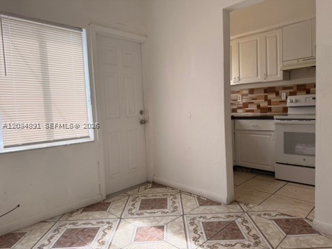 SUNSET PALM VILLAS CONDO - Residential Lease