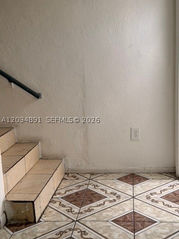 SUNSET PALM VILLAS CONDO - Residential Lease