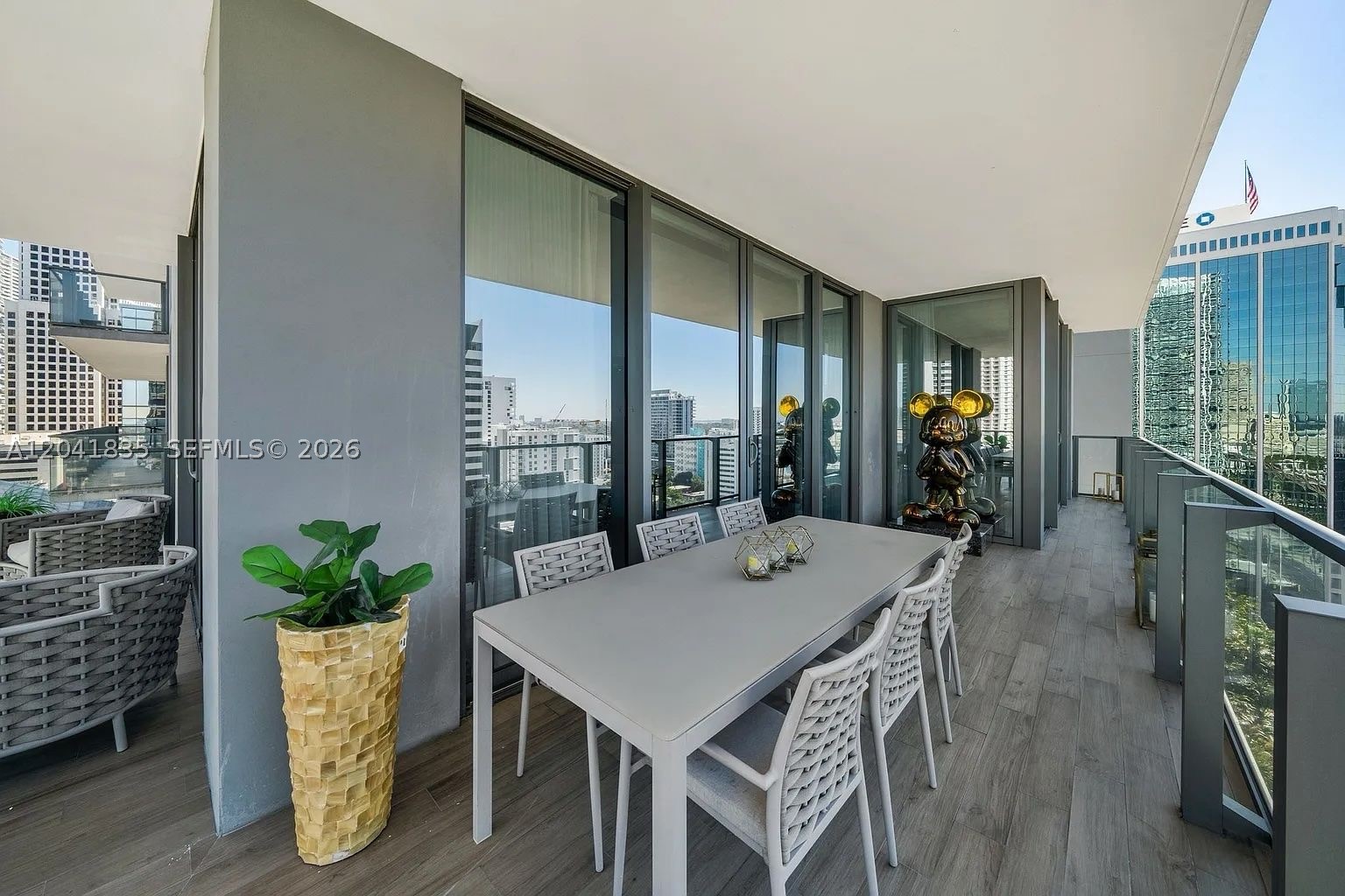 Spectacular unit at Rise Brickell City Centre. Professionally decorated and fully furnished 3-bedroom, 3.5-bathroom corner residence offers an elevated urban lifestyle in Miami’s financial epicenter. Enjoy the views of the Miami River and the glittering downtown skyline. Resort-style amenities featuring tropical gardens, a heated pool, hot tub, outdoor grilling area, full-service spa, a fitness center, and children's indoor/outdoor play areas. Just steps away from premium luxury shopping, fine dining, a state-of-the-art theater, and a Metromover station.