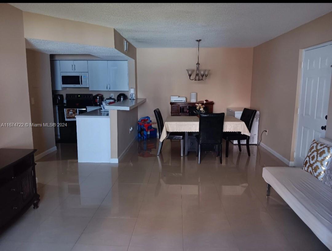 VILLA RUSTICA I CONDO - Residential