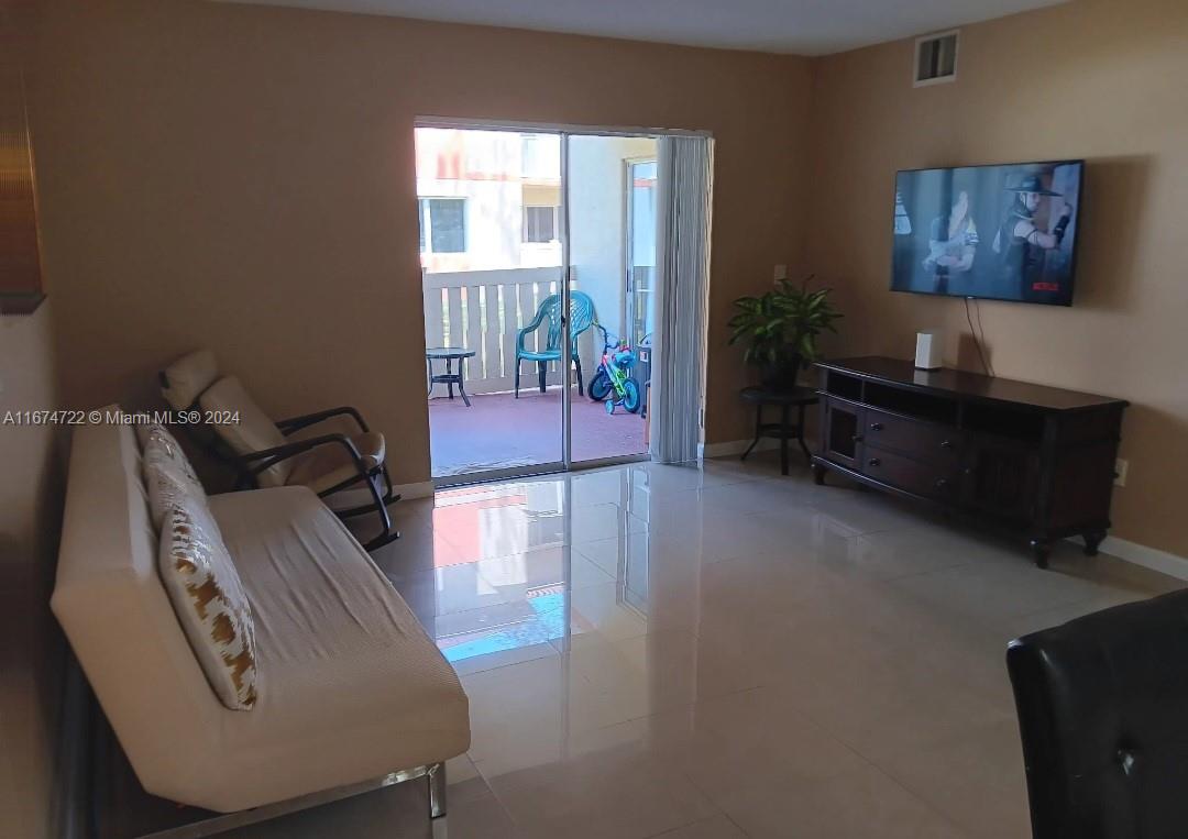 VILLA RUSTICA I CONDO - Residential