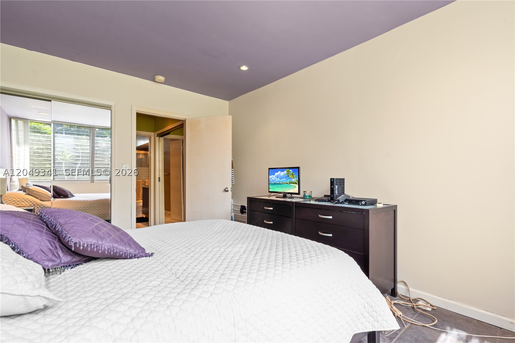 1060 CO-OP APTS INC - Residential