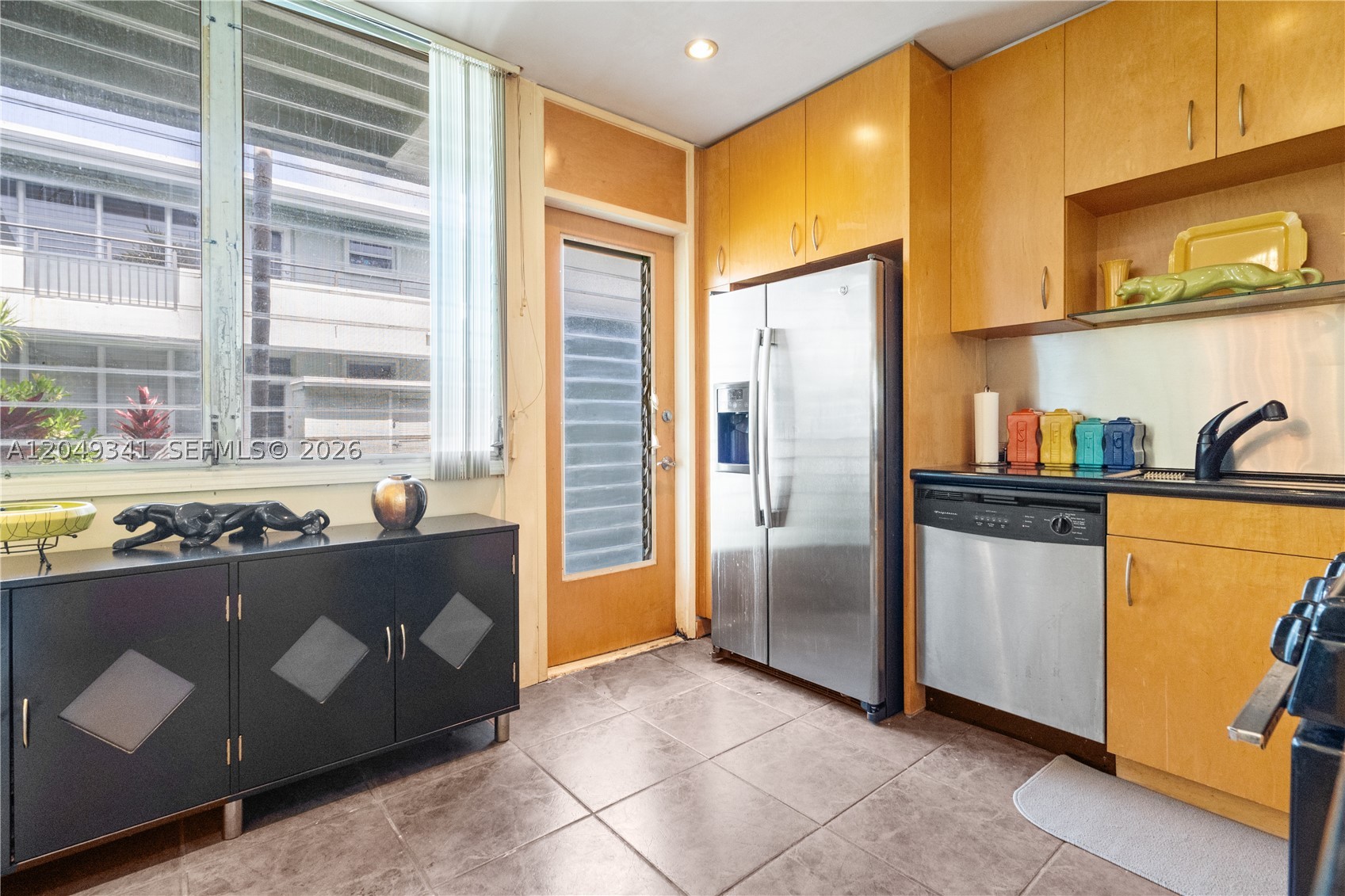 1060 CO-OP APTS INC - Residential