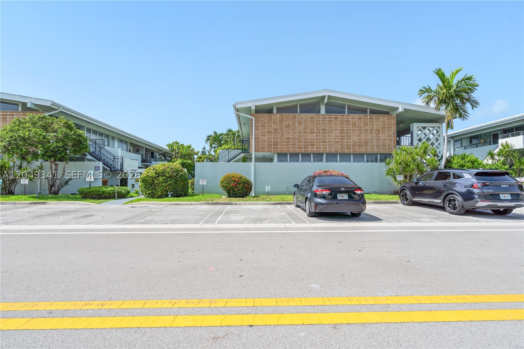 1060 CO-OP APTS INC - Residential
