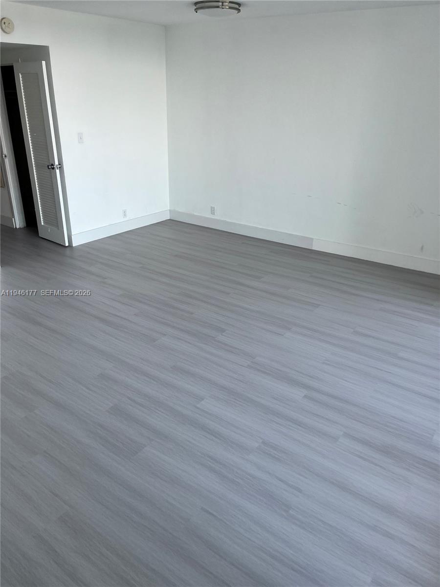 MIRADOR 1000 CONDO - Residential