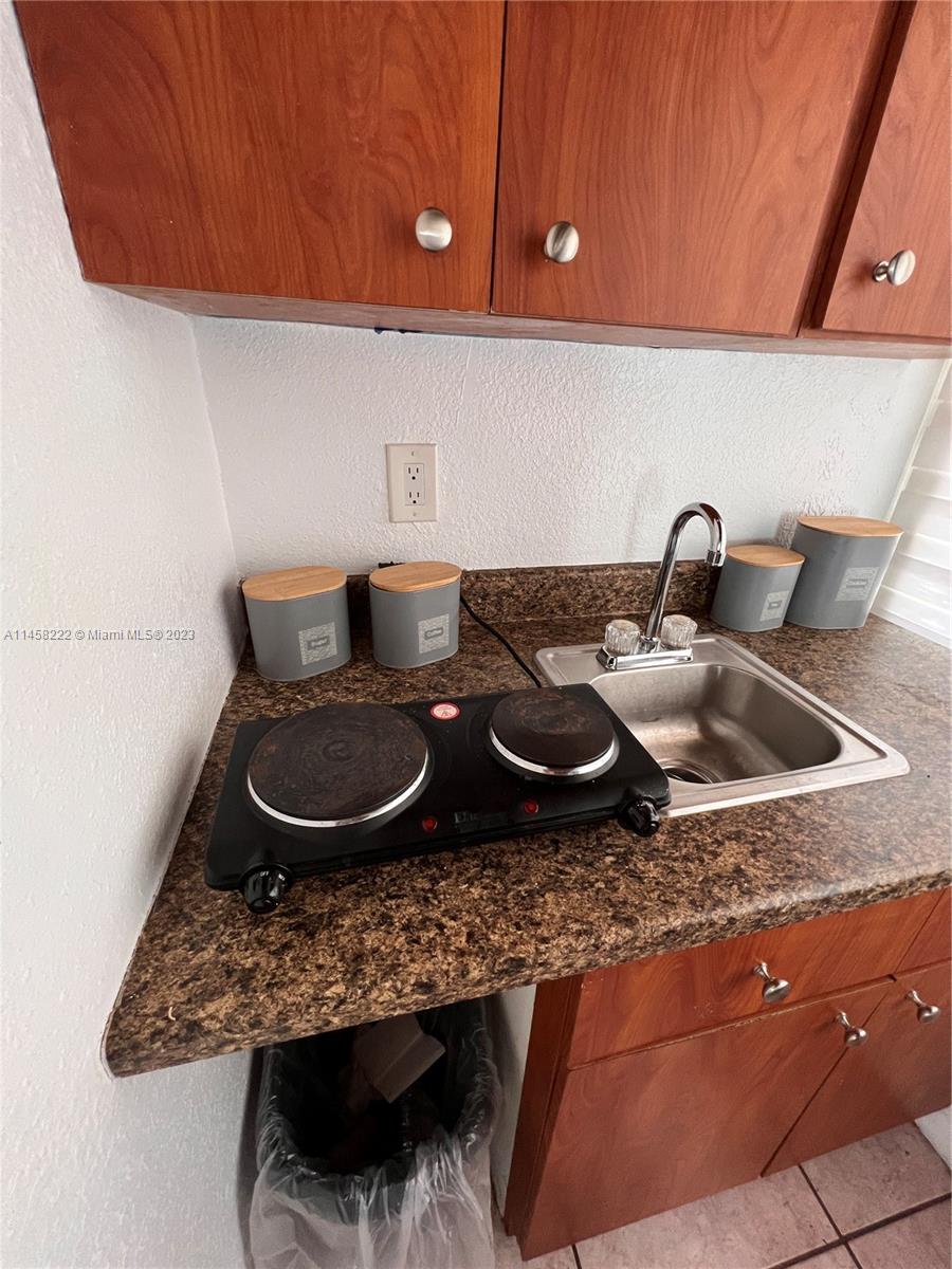 FLORAL PK 1ST AMD - Residential Lease