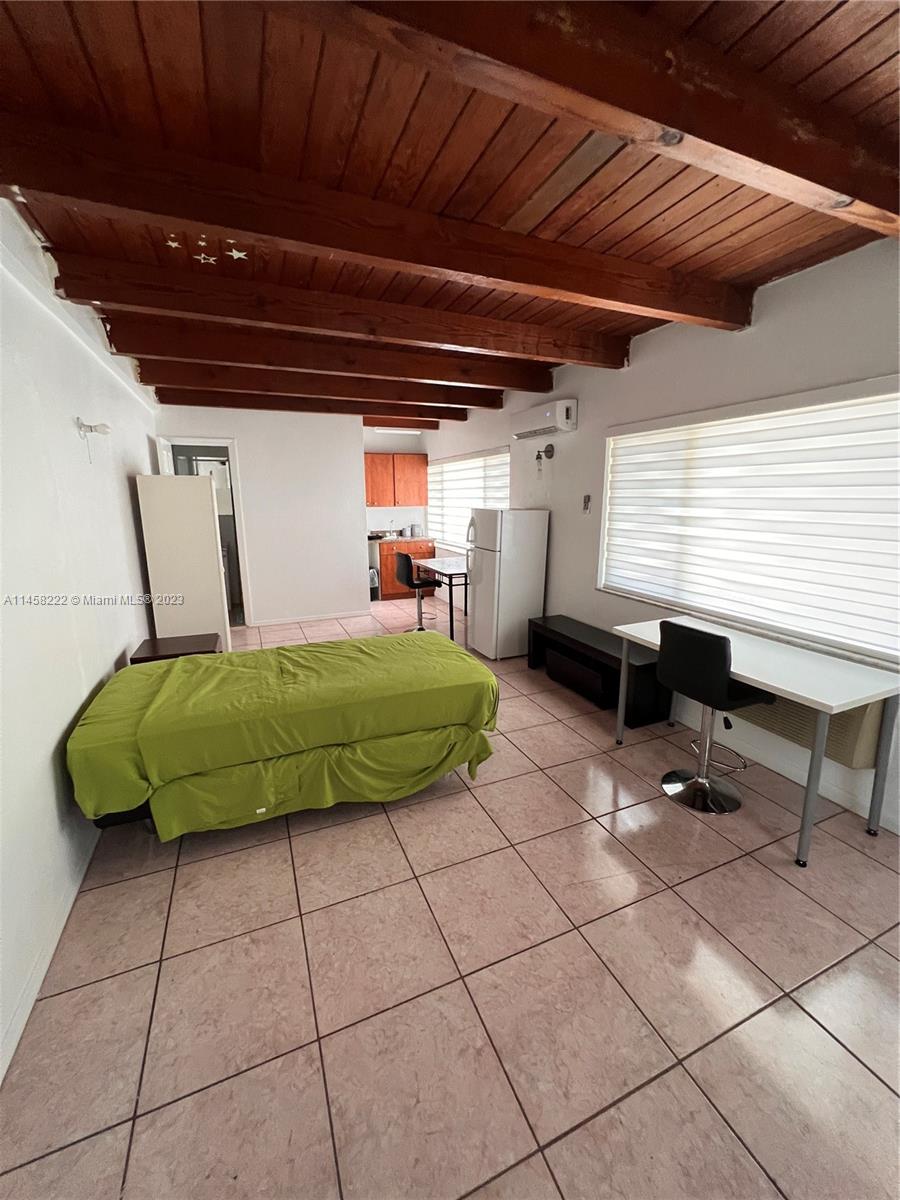 FLORAL PK 1ST AMD - Residential Lease
