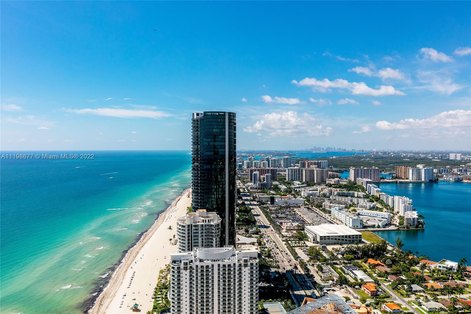 RESIDENCES BY ARMANI CASA - Residential