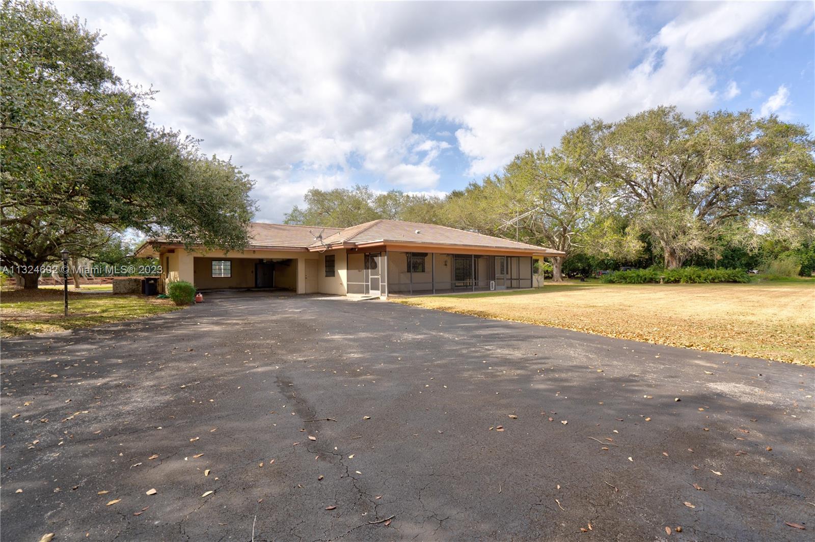 The Redlands - Residential
