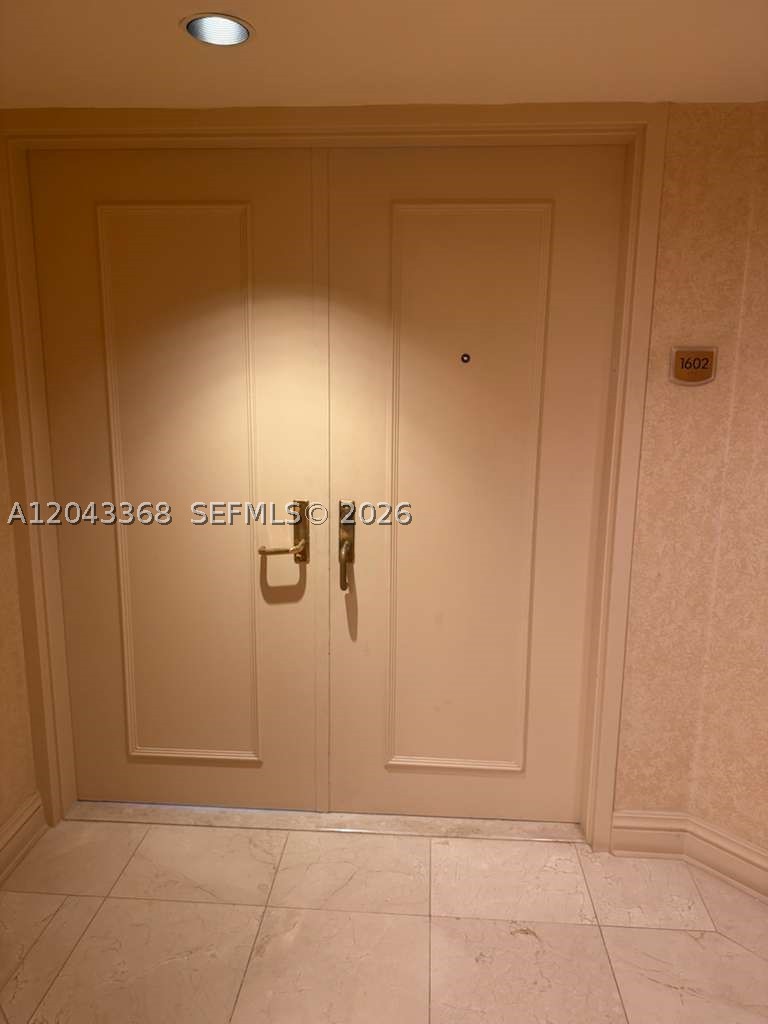 CAPOBELLA CONDO - Residential