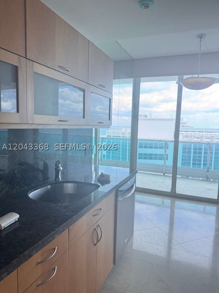 CAPOBELLA CONDO - Residential