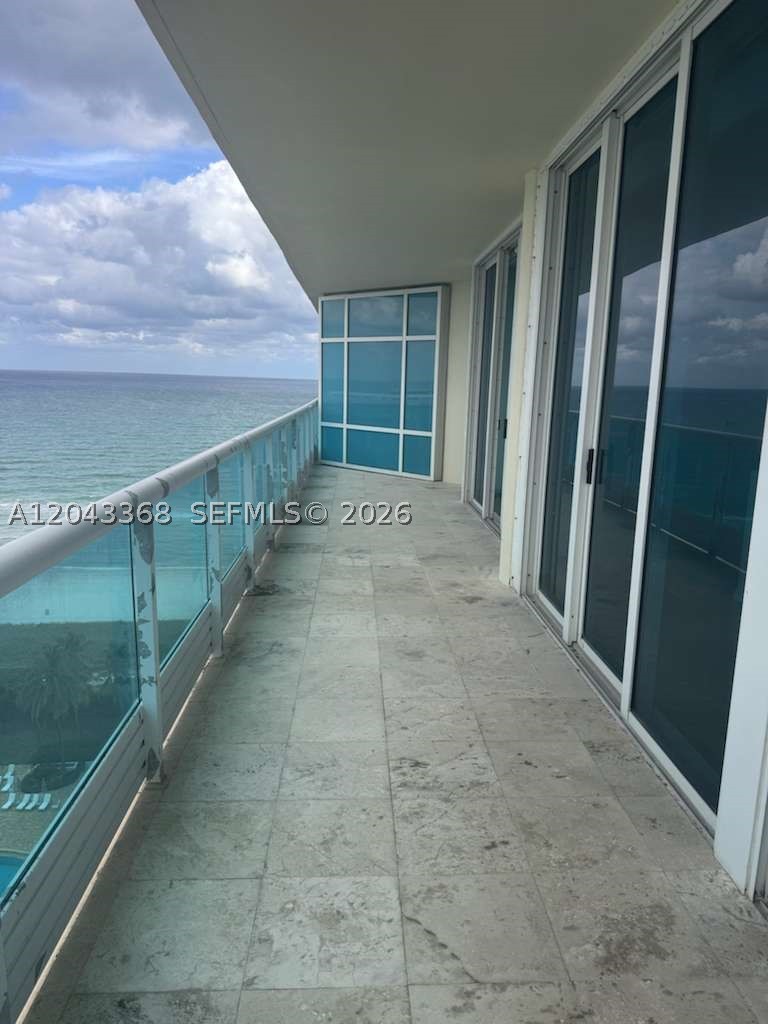 CAPOBELLA CONDO - Residential