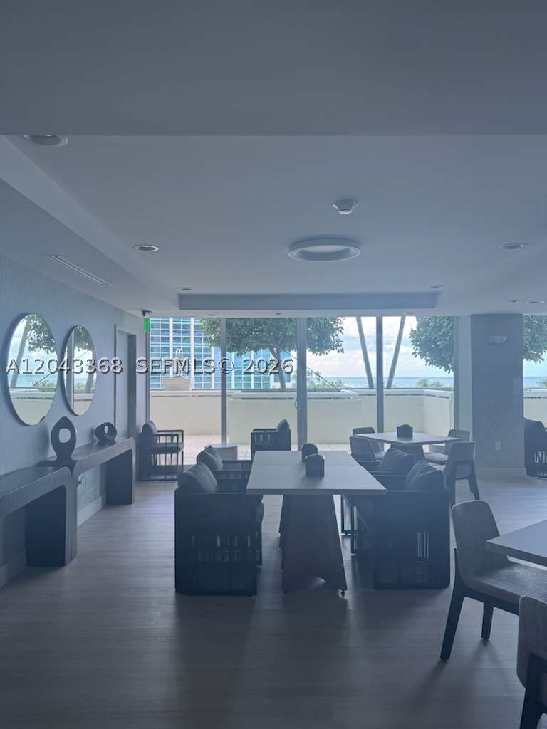 CAPOBELLA CONDO - Residential