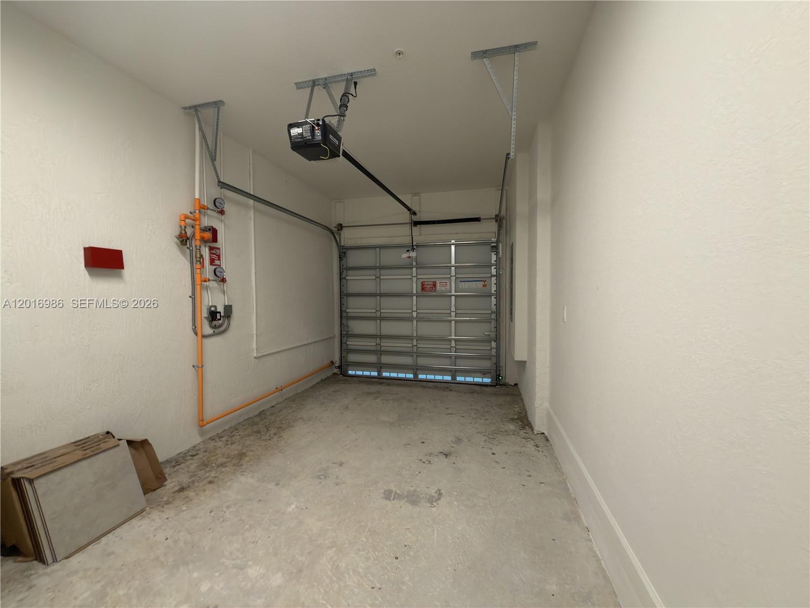 SKYRISE TOWNHOMES - Residential Lease