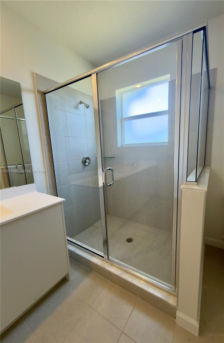 SKYRISE TOWNHOMES - Residential Lease