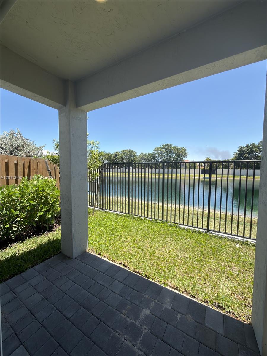 SKYRISE TOWNHOMES - Residential Lease