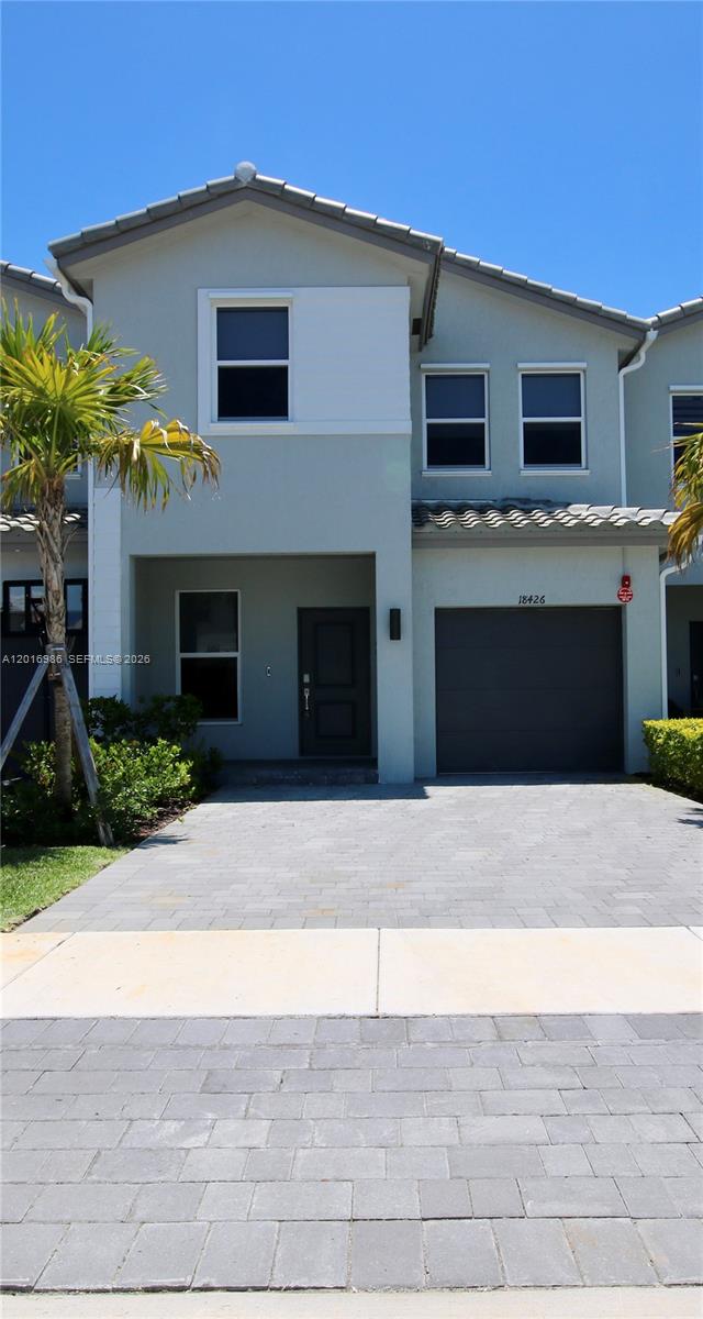 SKYRISE TOWNHOMES - Residential Lease