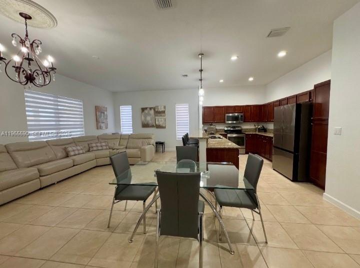 KENDALL COMMONS RESIDENTI - Residential