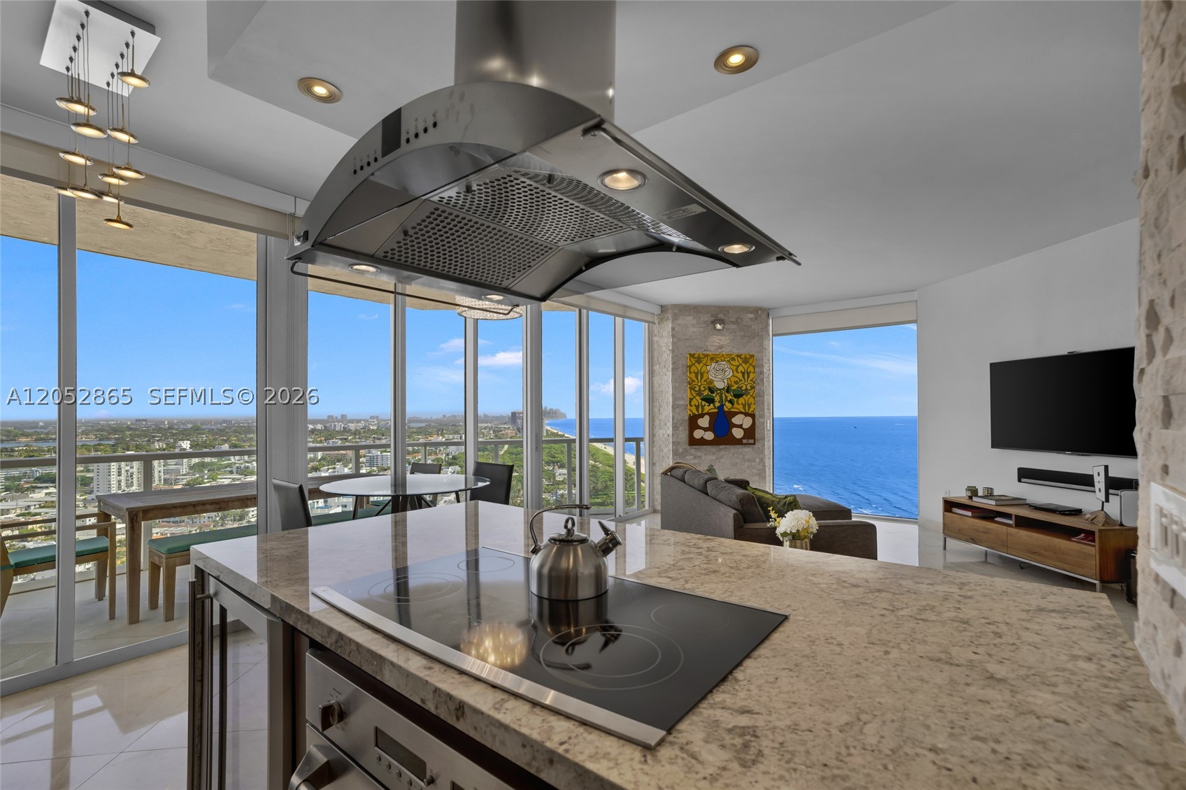 ST TROPEZ OCEAN CONDO - Residential