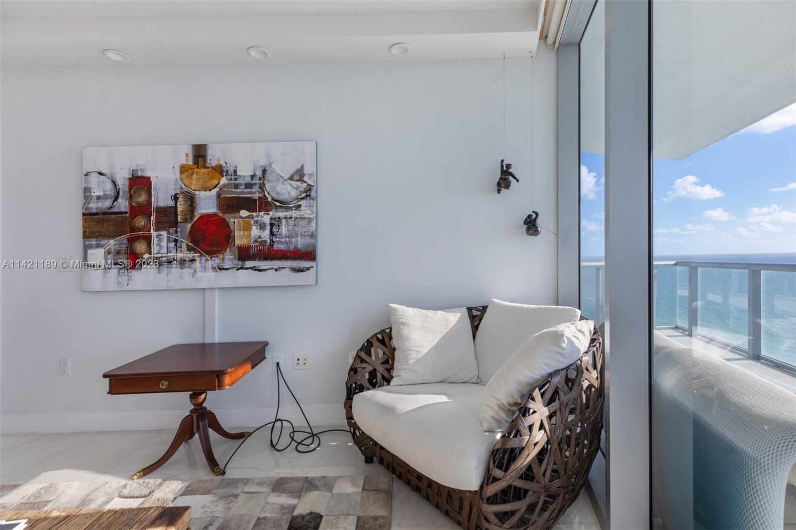 JADE BEACH CONDO - Residential Lease