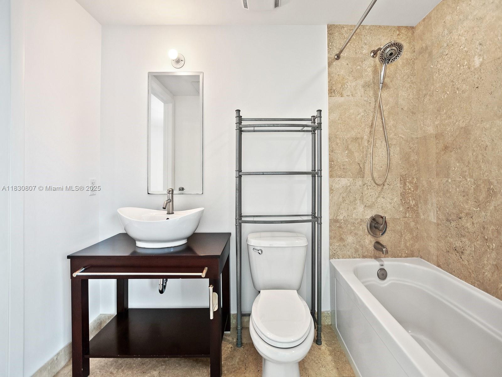 WIND CONDO - Residential Lease
