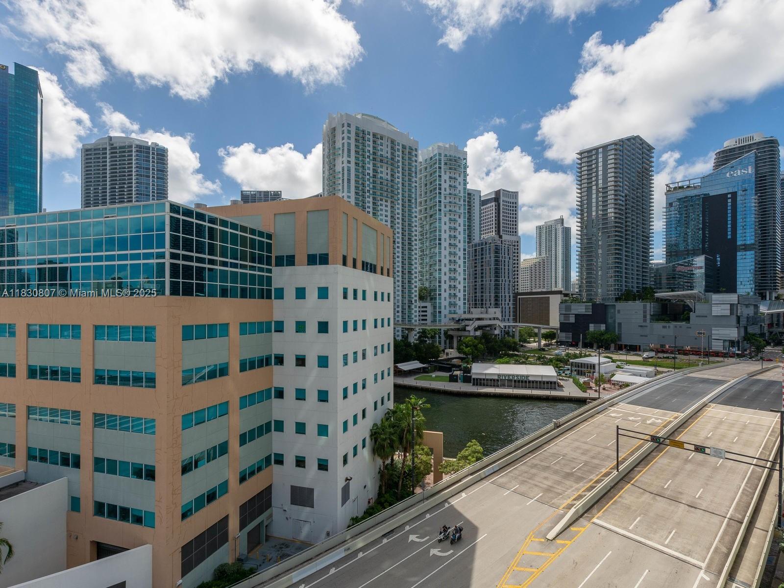 WIND CONDO - Residential Lease